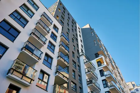 Immeuble résidentiel moderne. Architecture urbaine