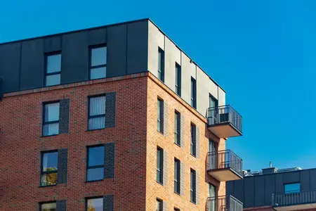 loft en brique moderne dans la ville