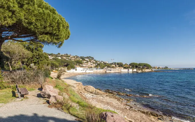 Programme immobilier neuf Le Hameau des Oliviers à Roquebrune-sur-Argens