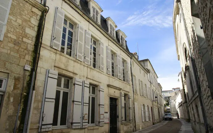 Programme immobilier neuf Saintes réhabilitation au coeur du centre historique à Saintes