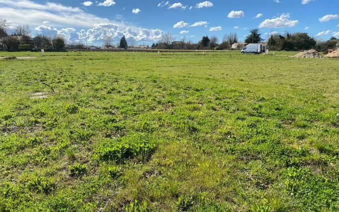 Programme immobilier neuf Terrain à partir de 560m² à brizambourg à Brizambourg (17770)