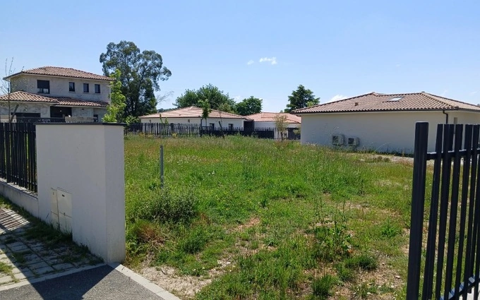 Programme immobilier neuf Terrain à partir de 427m² à yvrac