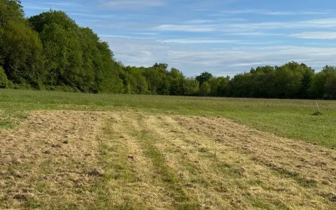 Programme immobilier neuf Terrain à partir de 1050m² à saint-germain-d'esteuil