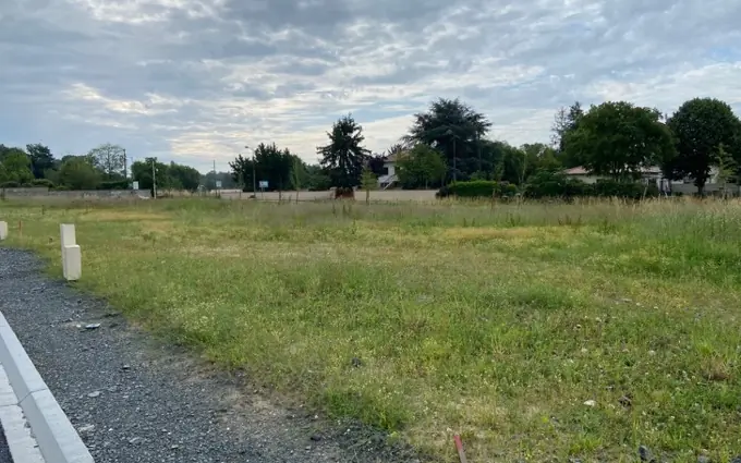 Programme immobilier neuf Terrain à partir de 553m² à saint-savin