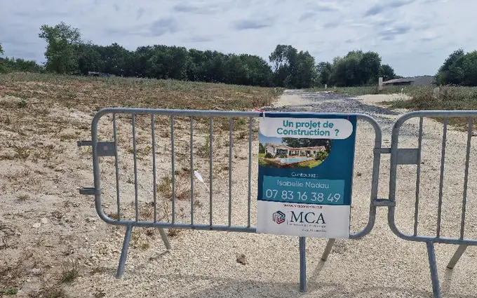 Programme immobilier neuf Terrain à partir de 607m² à saint-aubin-de-blaye