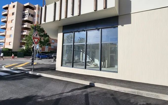 Programme immobilier neuf Commerces à Cagnes-sur-Mer