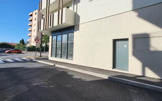 Programme immobilier neuf Commerces à Cagnes-sur-Mer