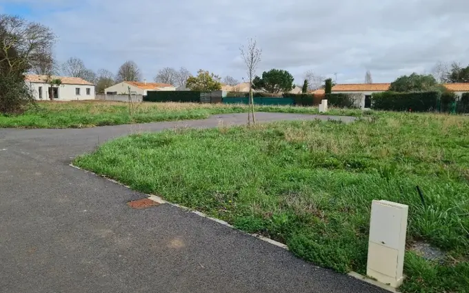 Programme immobilier neuf Terrain à partir de 327m² à pisany à Pisany (17600)