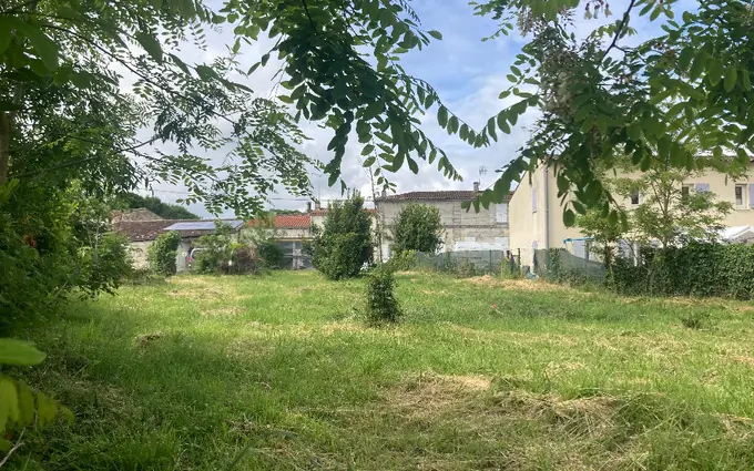 Programme immobilier neuf Terrain à partir de 300m² à saintes à Saintes (17100)