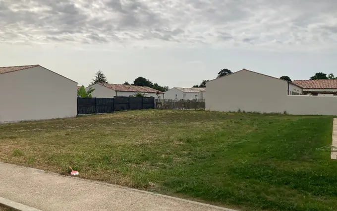 Programme immobilier neuf Terrain à partir de 415m² à Saintes à Saintes