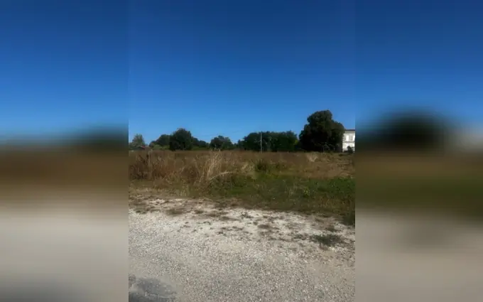 Programme immobilier neuf Terrain à partir de 800m² à saint-médard-de-guizières à Saint-Médard-de-Guizières (33230)