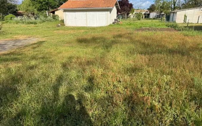 Programme immobilier neuf Terrain à partir de 540m² à Lesparre-Médoc à Lesparre-Médoc (33340)