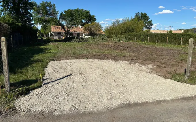 Programme immobilier neuf Terrain à partir de 500m² à Saint-Estèphe à Saint-Estèphe (33180)