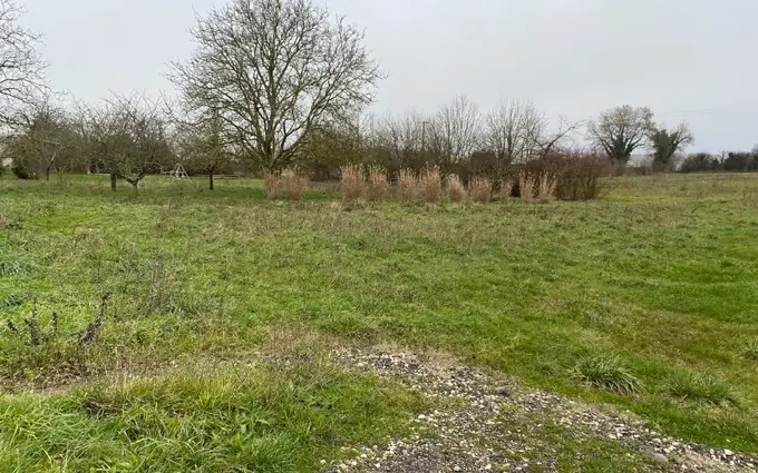 Programme immobilier neuf Terrain à partir de 989m² à Champagne à Champagne (17620)