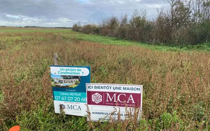 Programme immobilier neuf Terrain à partir de 989m² à Champagne à Champagne (17620)